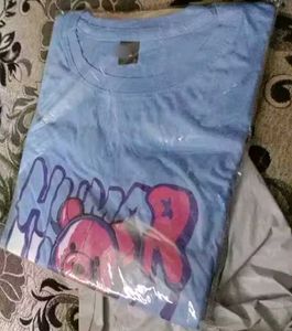 Oversized Graphic Tees - Trendy &amp; Comfy