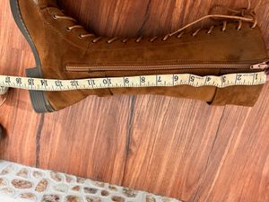 Brown suede Boots