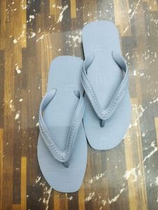 Relaxo Grey Hawai