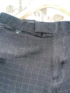 Black Formal Pant.