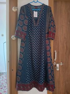 KLOSIA Women's Rayon Printed Anarkali Kurta and Pa