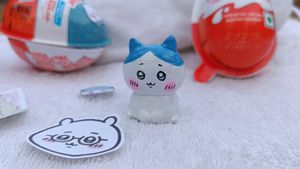 sanrio Kinder Joy Eggs (Set of 2)