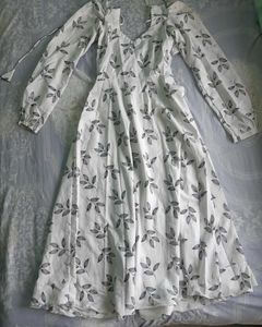 Leaf Print Maxi Dress🌼🤍🖤