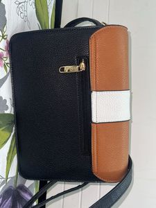 Superb Stylish Lavie Sling Bag