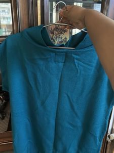 Stylish Teal Knit Vest
