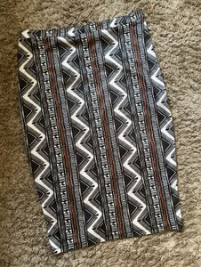 Patterned Pencil Skirt