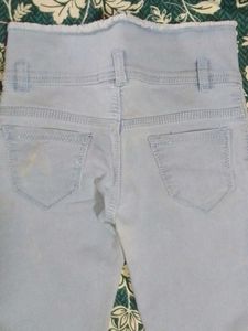 Girls Embroidered High-Waisted Jeans