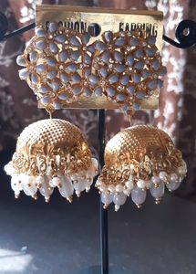 Earings