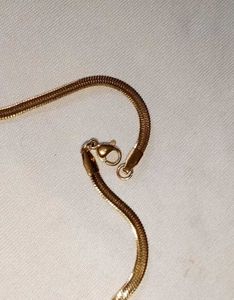 Gold Necklace &amp; Knot Earrings Set