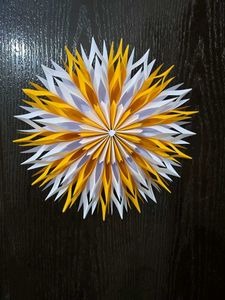 Paper Starburst Decor