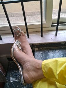 Transparent Heel