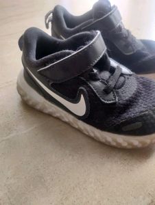 1 Shoes Branded