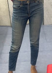 H&amp;M Ankle LENGHT Jeans ! Size 36p