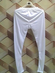 WHITE LEGGINGS