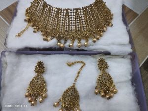 Golden Jewellery Set