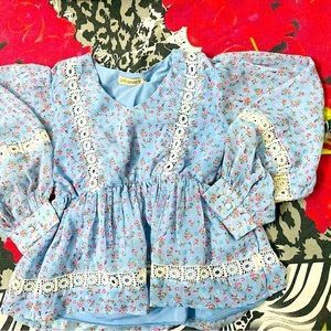 Baloon Sleeve Top