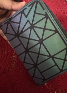 Holographic Wallet