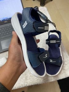 Lightweight Sandal Size 7