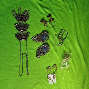 Neckpiece With Multiple Earrings Sets