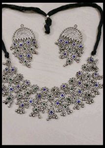 Allow Necklace Earrings Set