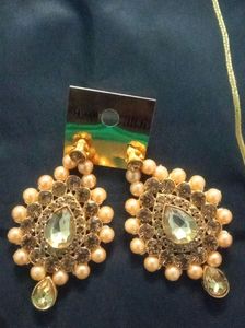 Beautiful Pearl Jewellery Set