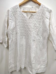 LUCKNOWI WHITE SHORT KURTA