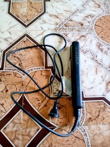 VEGA PROFESSIONAL HAIR STRAIGHTNER