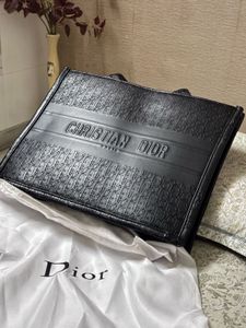 Chic Christian Dior Tote