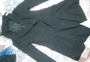 stylish Z Black Colour blazer| Chest=34| Length=32