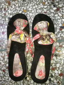 🖤Floral Tie Flip Flops