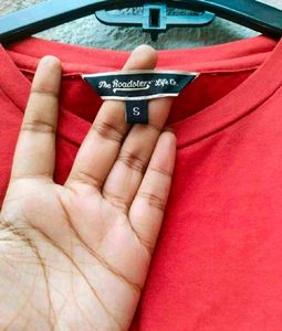 Red Short Sleeve Crop Tshirt