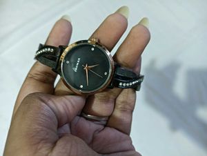 ❀˖°Stylish Armalar Watch