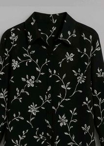 Black floral printed shirt top✨