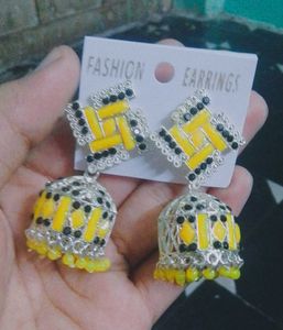 Medium Size Earrings