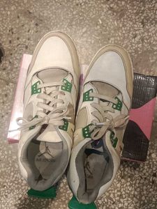 Air Jordan 4 Retro Sneakers