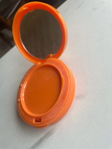 The Derma Co. Sunscreen Compact