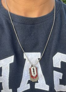 Best Blade Chain For Wearing On Party Wear