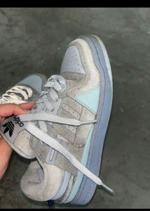 Adidas Sneakers