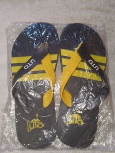 UTO Men&#39;s Flip Flops - Size 9