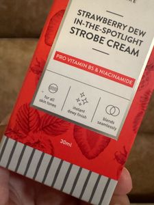 Dot &amp; Key Strobe Cream