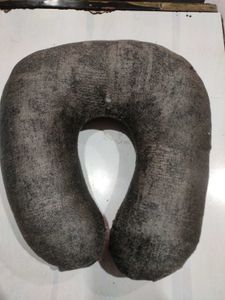 One Travelling Neck Pillow
