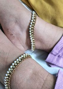 Pearl &amp; Gold Tone Anklets - Boho Chic