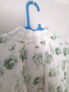 Floral print crop top