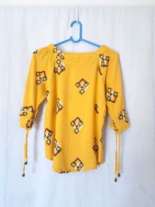 Casual Mustard Yellow Top