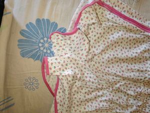 Cute Floral Print Shorts