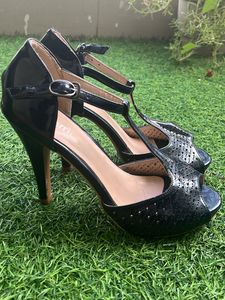 Heels 👠
