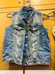 Denim Vest - Stylish & Trendy