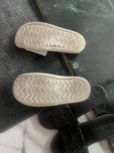 Daily Used Slippers With  Flats