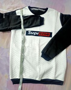 Supreme Stylish Sweat Shirt