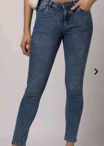 Light Wash Denim Jeans Skinny Fit